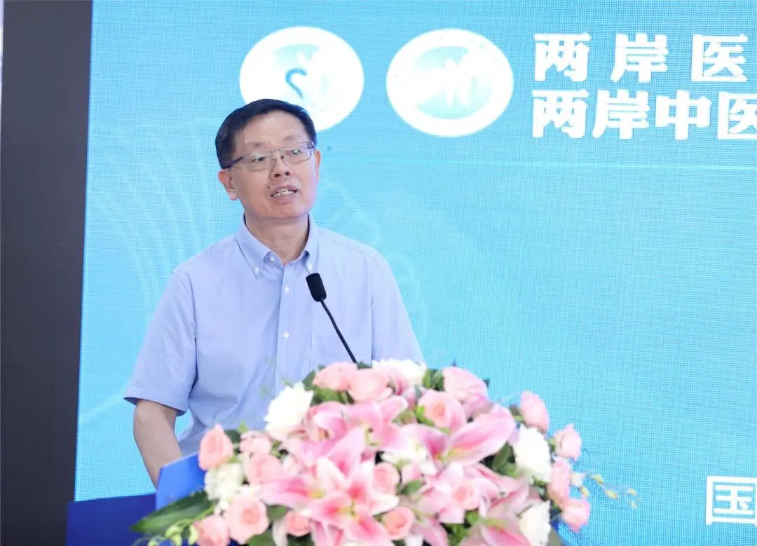 热烈庆祝“两个中心”成立一周年