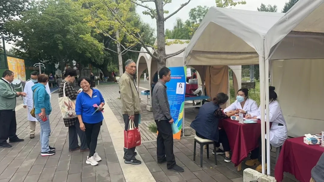 两岸医师携手共筑健康桥梁丨“在东城 爱相融”京台医师交流义诊活动圆满举行