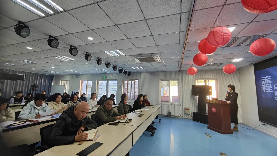 我院副主任医师李丽单走进东城区培智中心学校，开展孤独症专题宣讲