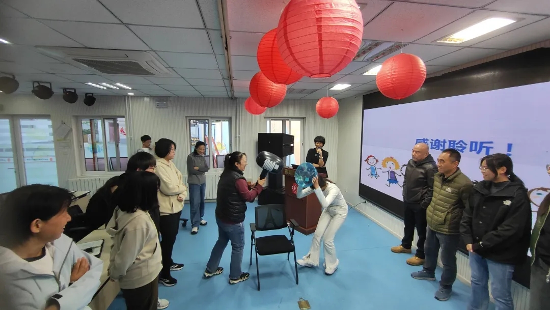 我院副主任医师李丽单走进东城区培智中心学校，开展孤独症专题宣讲