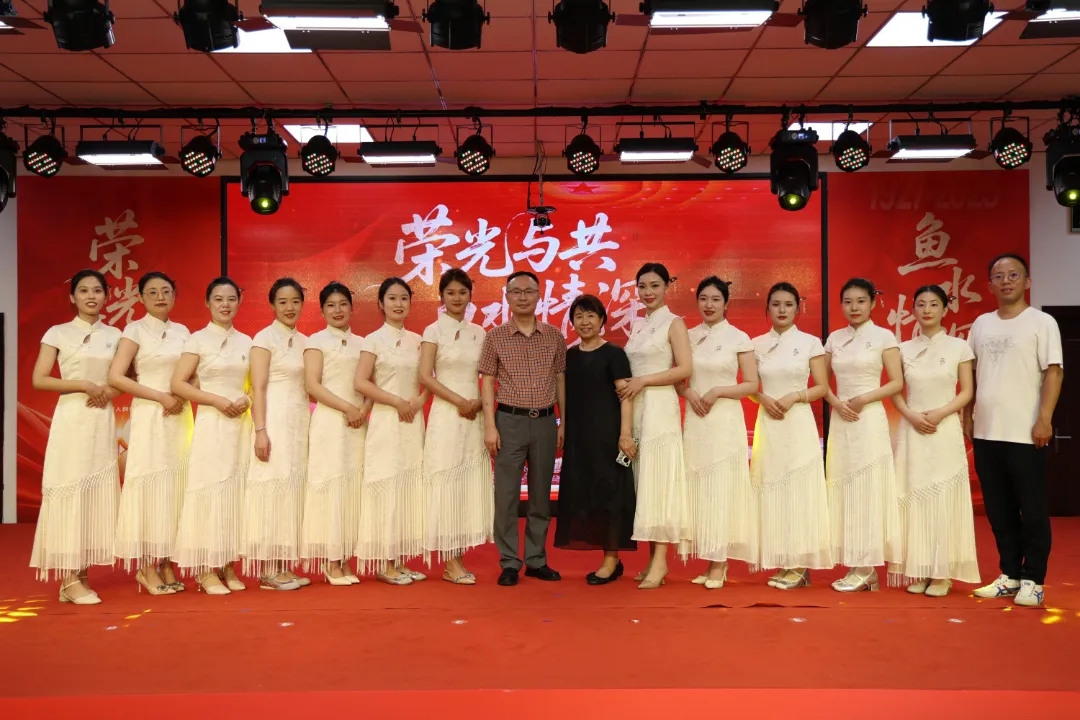 荣光与共鱼水情丨我院积极参与朝外街道双拥活动荣膺“千企万店”拥军签约单位