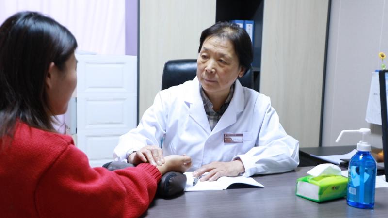 抑郁不仅是情绪问题！精神科杨秋莉：需通过中西结合透视背后的体质根源