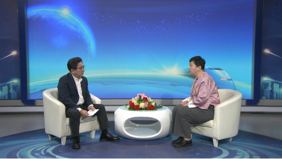 央视名嘴水均益对话精神专家杨晓：四十年坚守，传承中西医结合精神医学的“薪火”​