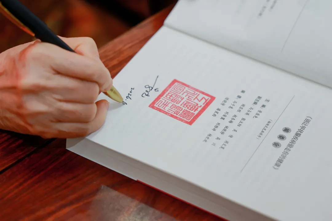 祝贺丨景录先教授传承工作室揭牌暨拜师收徒仪式在京举行