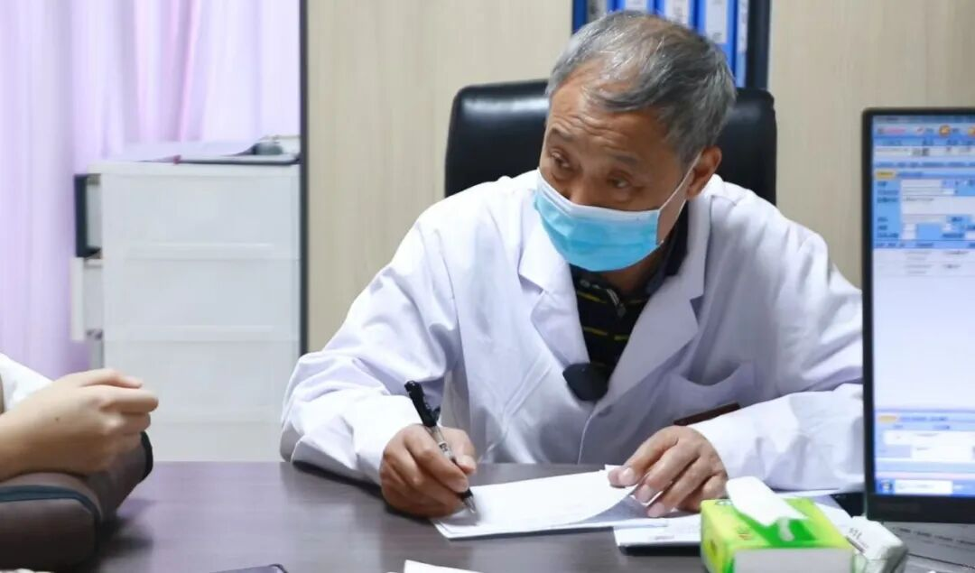 榜样的力量丨北京朝阳门中西医结合医院第九个中国医师节致敬“杏林护航者”